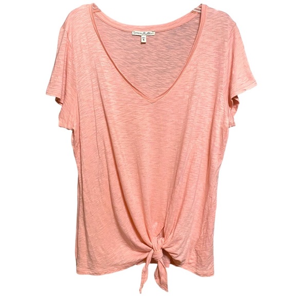 Express One Eleven Woman’s Blouse Tee XL Very Large - Picture 1 of 4